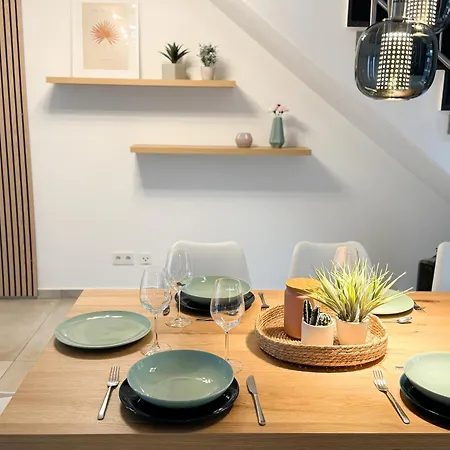 Holiday home Modernes & Zentrales Haus - 130 Qm - 13 Min Bis Koeln Messe *