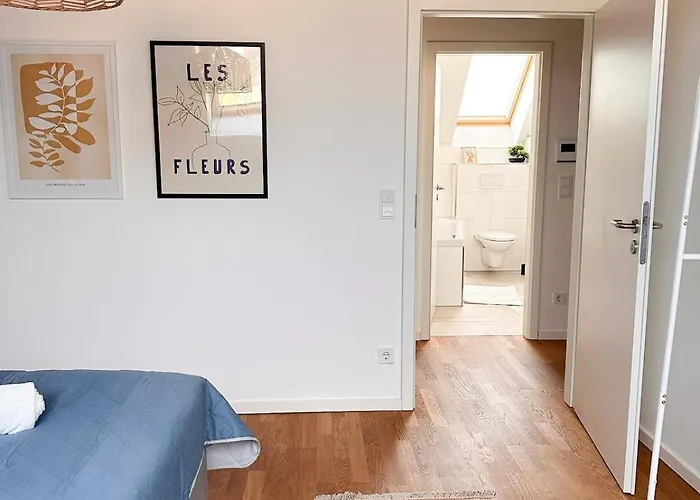 Big House 130 Qm 13 Min Cologne Trade Fair 19 Min Duesseldorf * Leverkusen