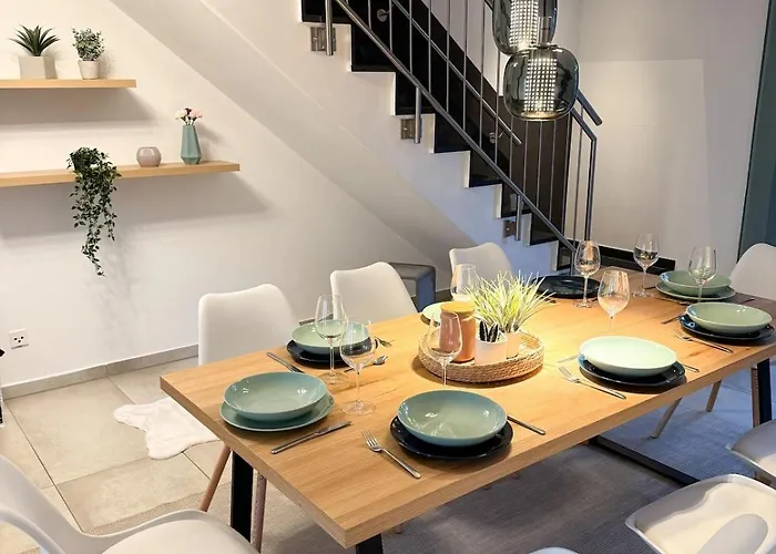 Big House 130 Qm 13 Min Cologne Trade Fair 19 Min Duesseldorf