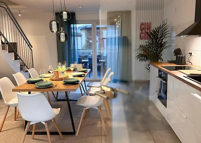 Big House 130 Qm 13 Min Cologne Trade Fair 19 Min Duesseldorf Feriehus *