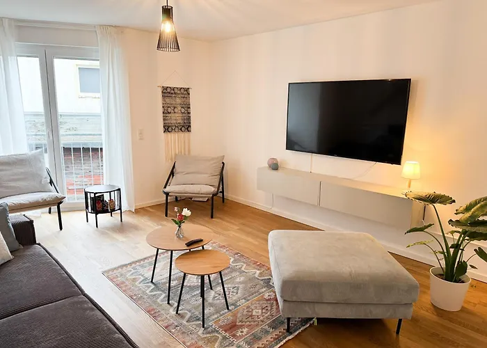 Feriehus Big House 130 Qm 13 Min Cologne Trade Fair 19 Min Duesseldorf Leverkusen