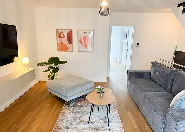 Big House 130 Qm 13 Min Cologne Trade Fair 19 Min Duesseldorf Feriehus