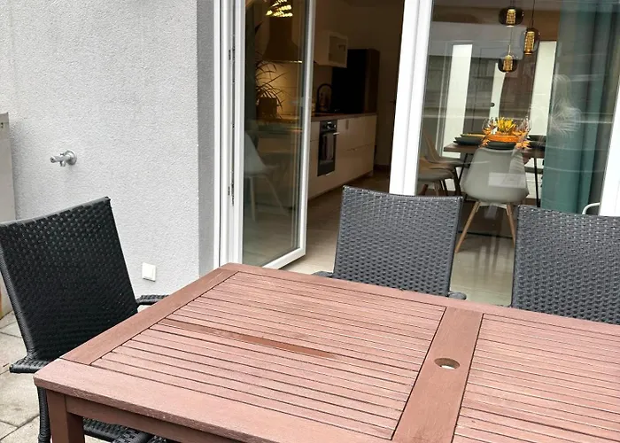 Big House 130 Qm 13 Min Cologne Trade Fair 19 Min Duesseldorf * Leverkusen